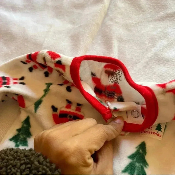 Just one you carters Christmas footie size 6M new with tags Santa clause - Picture 2 of 2